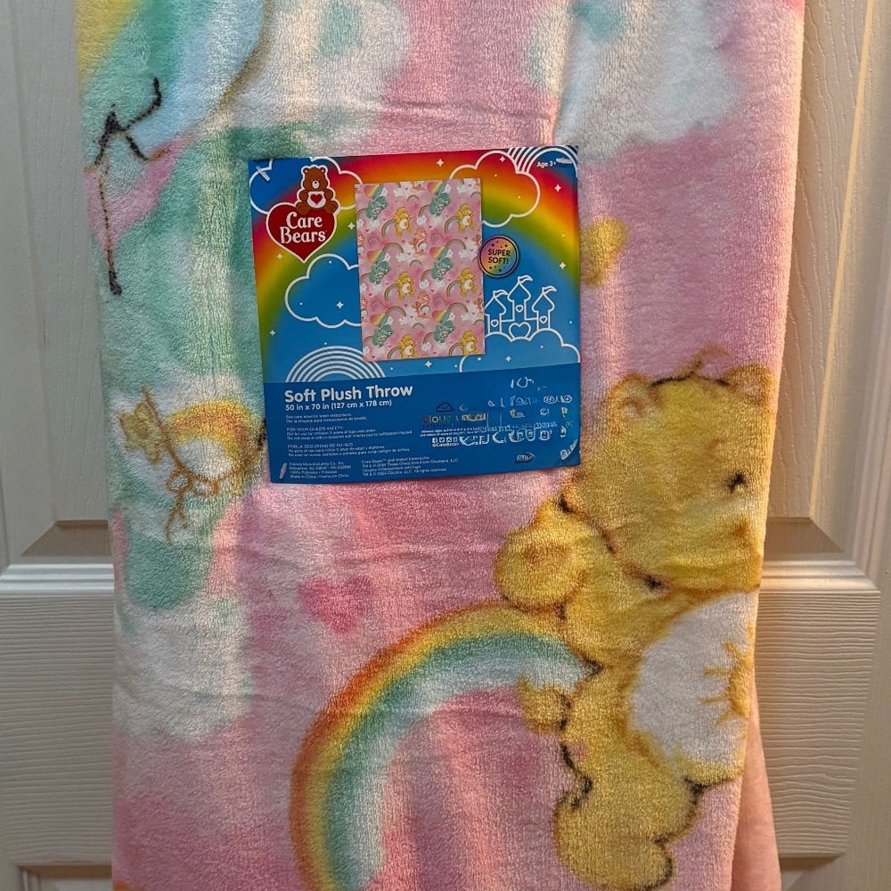 BNWT CARE BEARS Plush Throw Blanket